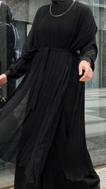 Load image into Gallery viewer, Pleated Shawl
