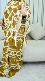 Load image into Gallery viewer, Baati With Garbasaar(Scarf)
